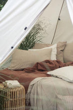 Indlæs billede til gallerivisning Pudebetræk - Malva m/ beige striber