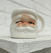 Indlæs billede til gallerivisning Vintage Julemandskrus - 7 cm