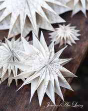 Indlæs billede til gallerivisning En dejlig duft AF JULETID - 8 udgave 2024 - Jean d' arc Living