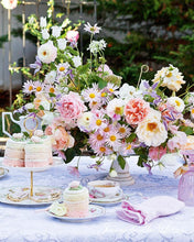 Indlæs billede til gallerivisning Blomstrende inspiration - 4 udgave 2025 - Jean de Arc Living.