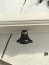 Indlæs billede til gallerivisning Greb til skuffer og skabe - sort porcelæn