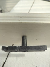 Indlæs billede til gallerivisning Greb til skuffer og skabe - sort klemme