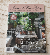 Indlæs billede til gallerivisning Skøn sommer MED DAGE I HAVEN - 5 udgave 2026 - Jeanne d' Arc Living