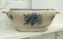 Indlæs billede til gallerivisning Gammel terrin m/ blå blomster