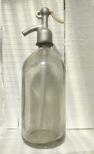 Indlæs billede til gallerivisning Gammel siffon flaske - 2