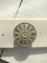 Indlæs billede til gallerivisning Greb til skuffer og skabe - Grå m/ romertal