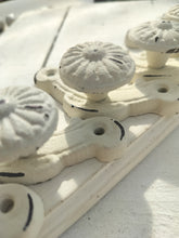 Indlæs billede til gallerivisning Greb til skuffer og skabe - Hvid jern