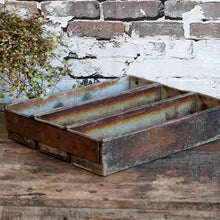 Indlæs billede til gallerivisning Gl. fransk Brødform m. 3 rum unika