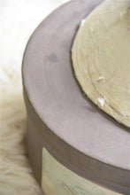 Indlæs billede til gallerivisning DELIGHTFUL PLUM - Vintage Paint