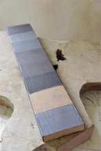 Indlæs billede til gallerivisning DARK LAVENDER -Vintage Paint
