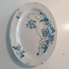 Indlæs billede til gallerivisning Oval fad - mellem str. - hvid med blå blomster