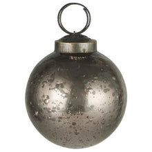 Indlæs billede til gallerivisning Pose med 8 julekugler mini - soil - fattigsmandssølv  - 4 cm
