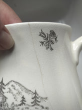 Indlæs billede til gallerivisning Kanden med nostalgisk charme og sort naturmotiv
