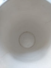 Indlæs billede til gallerivisning Kanden med nostalgisk charme og sort naturmotiv
