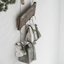 Indlæs billede til gallerivisning Træskilt adventskalender 1-4
