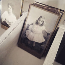 Indlæs billede til gallerivisning Gammel fotografi - 9
