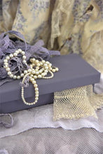 Indlæs billede til gallerivisning Vintage Paint - Dark Lavender
