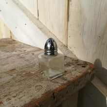 Indlæs billede til gallerivisning Salt strøer No 4
